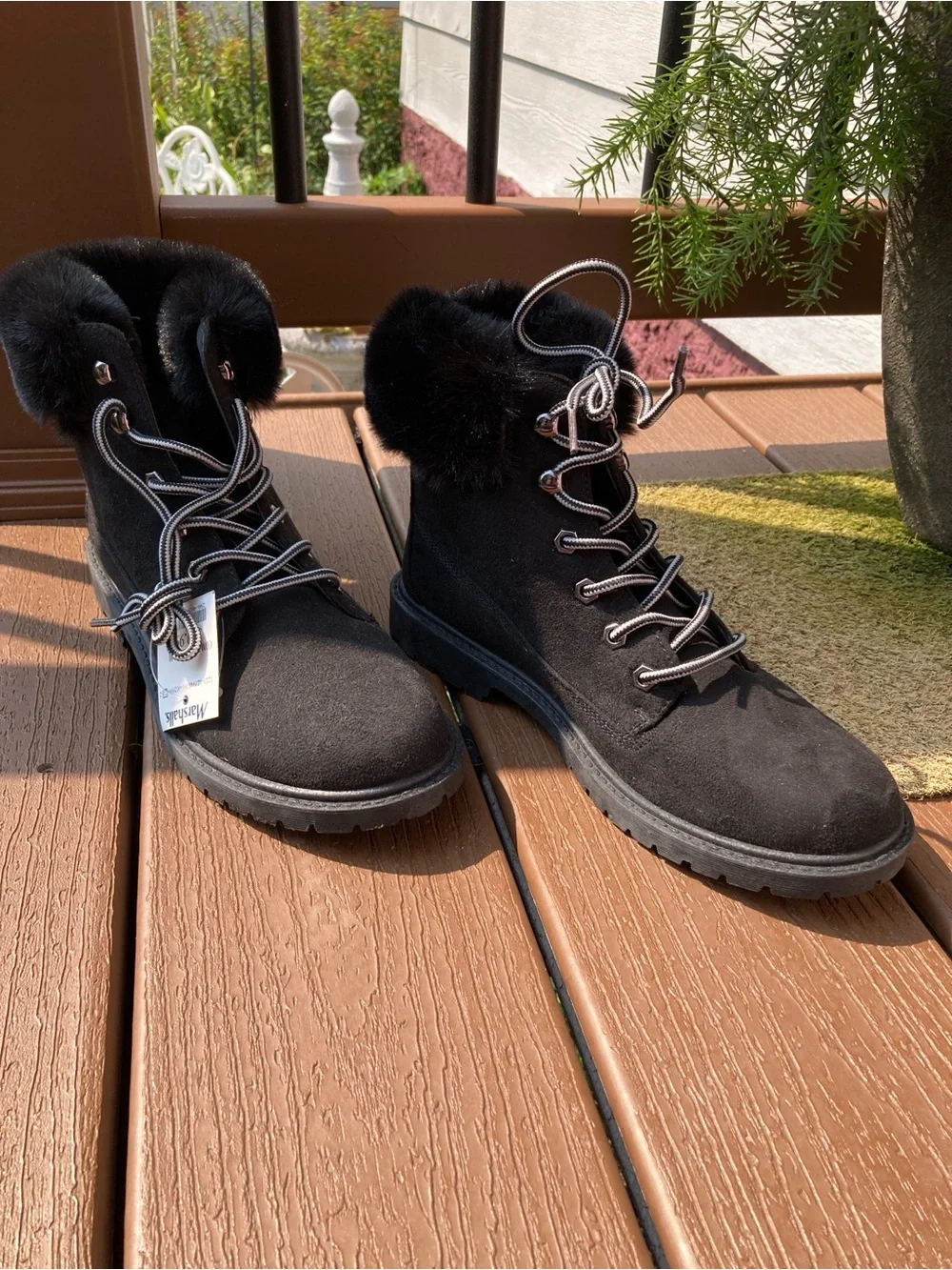New Rock & Candy by Zigi size 9 black faux suede fur trim lace up boots